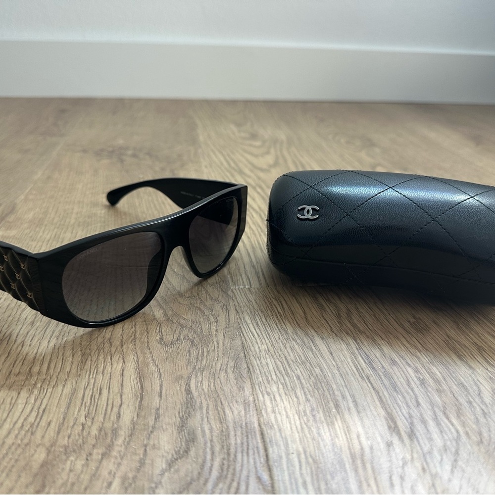 Authentic Chanel Acetate Quilted CC Pilot Black Mini CC Lens Sunglasses 71465